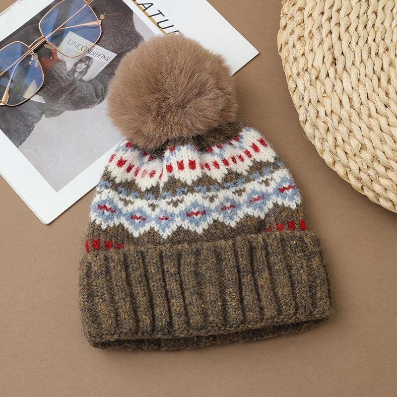 Korean Version of Diamond-shaped Plaid and Wool Hat with Autumn and Winter Fashion Versatile Christmas Hat Outdoor Cold Warm Hat New