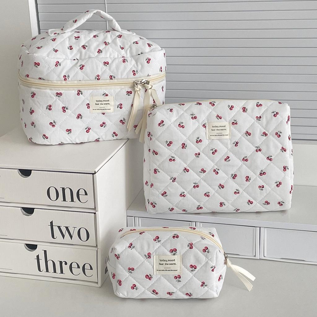 Casual Women's Cosmetic Bags Travel Portable Ladies Toiletry Storage Bag Large Capacity Sweet Female Pencil Case Clutch Handbags