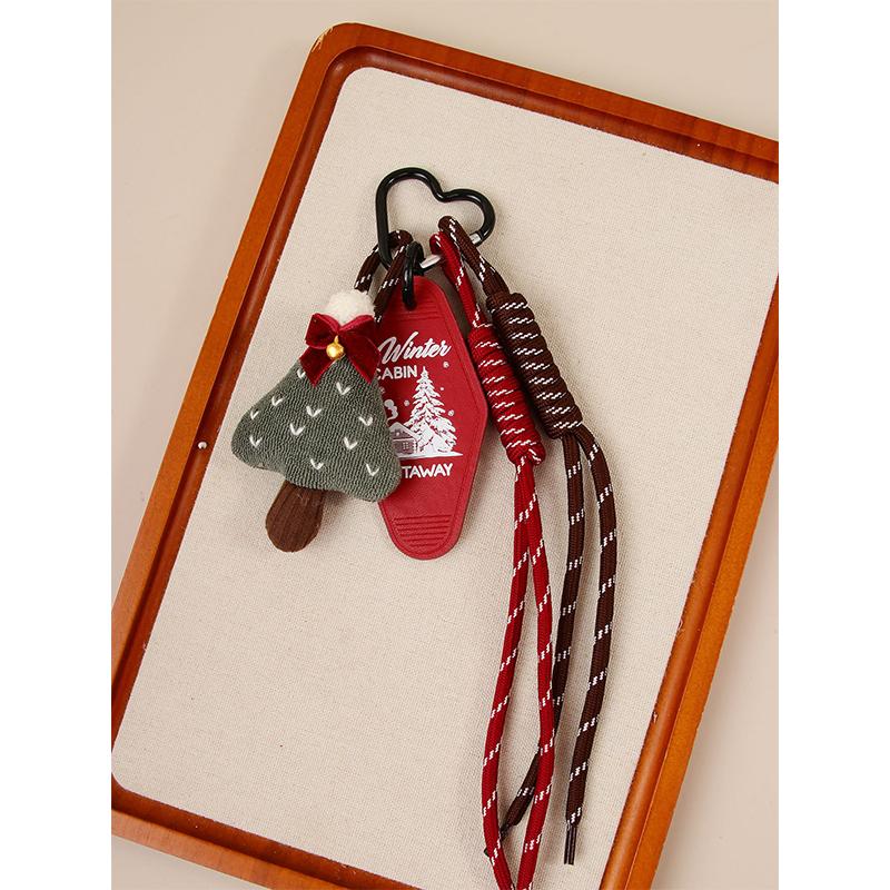 Creative Christmas Knitted Pendant Cute Christmas Tree Hat Bag Pendants Exquisite Personal Keychain Pendants New Versatile Gifts