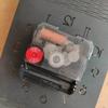 Kleine Schreibtischuhr Batteriebetrieben Analog Tischuhr für Raumdekorationen Elegante Stille Nachttischuhren Geburtstagsgeschenk Unisex