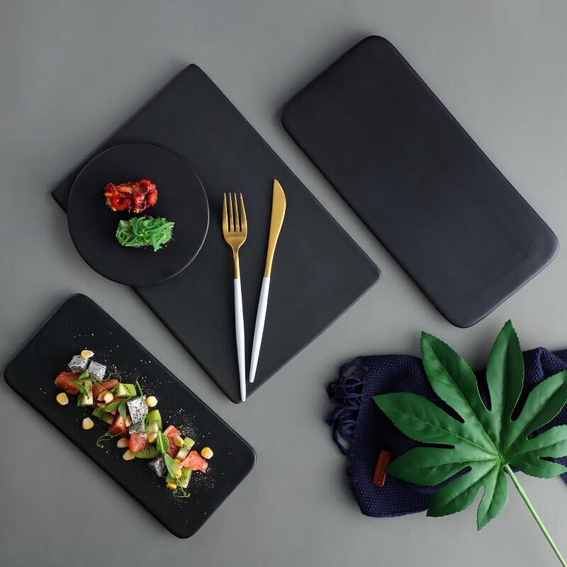 Nordic Matte Black Ceramic Dinner Plate