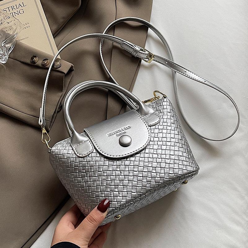 Spring Hot Sale Korean Casual Commuter Style High-end Sense Portable Bucket Bag Weaving Pattern Contrasting Color Versatile Messenger Bag Women
