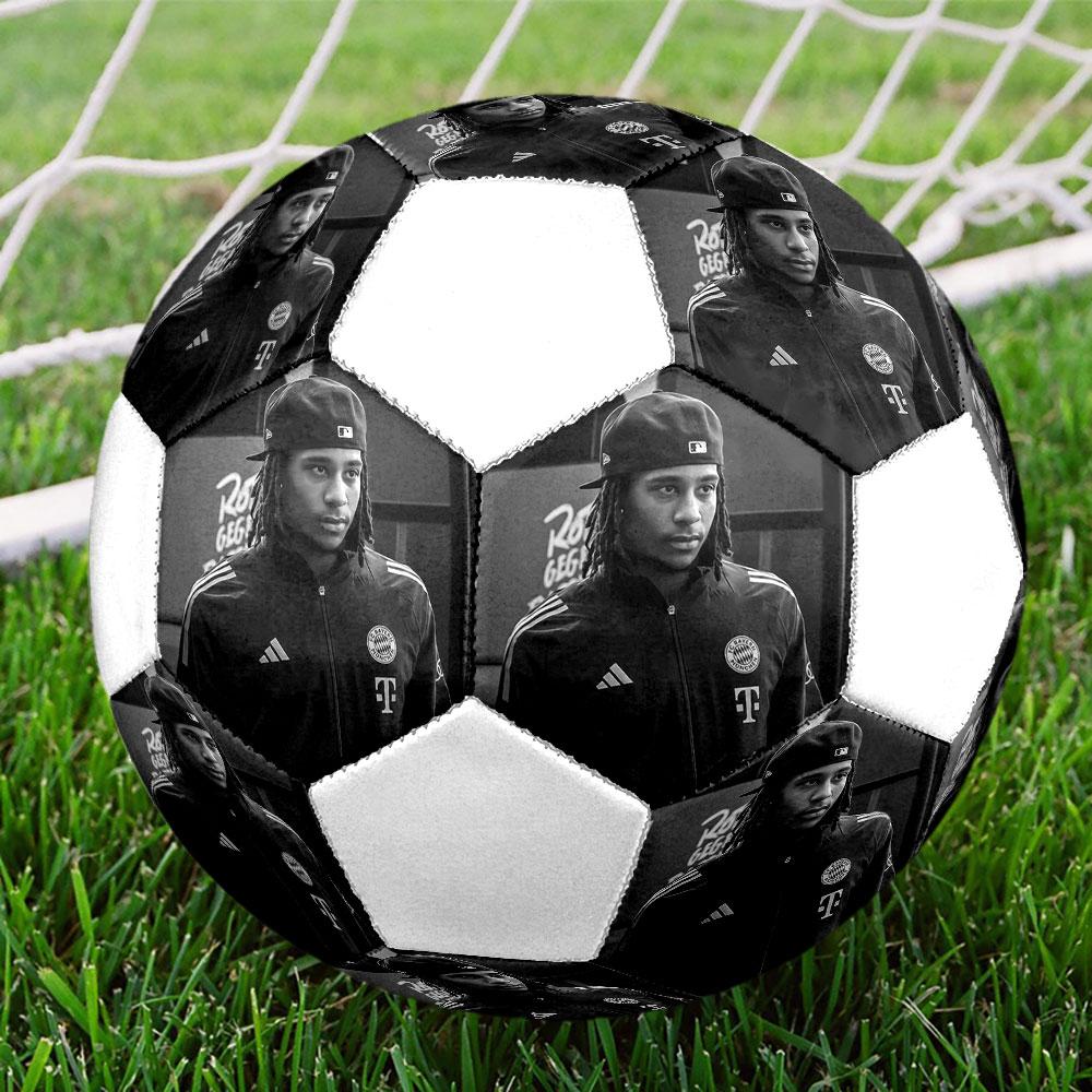 Pallone da Calcio Michael Olise Stampato Taglia 5, Cucito a Macchina in PVC, Resistente e ad Alto Rimbalzo, Adatto a Tutte le Età, Merchandising per tifosi, Partite e Uso all'Aperto.