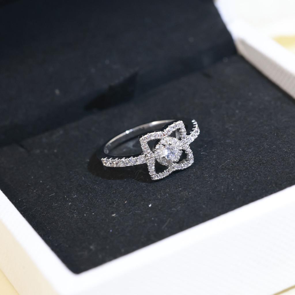 

Кольцо Лотос с Роскошным Темпераментом, Позолоченное 18K, Импортированный Бриллиант с Высоким Содержанием Углерода, Подарок на День Рождения из США, Размеры 6-7-8 Бесплатная Доставка US8