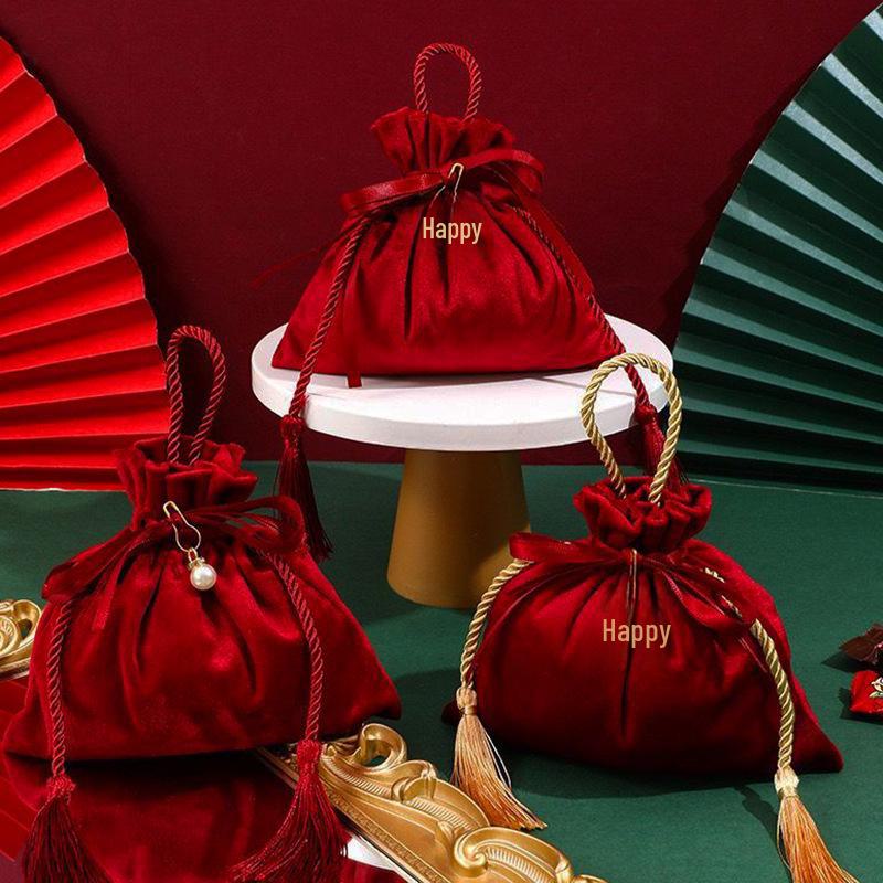 Geschenktüte für Hochzeitssüßigkeiten aus Seidenstoff mit Kordelzug