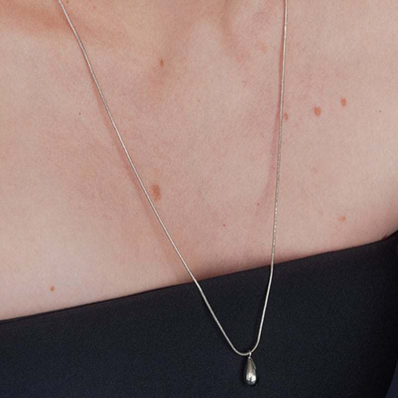 

MONDAY EDITION Teardrop Pendant Necklace - Silver Pendant one