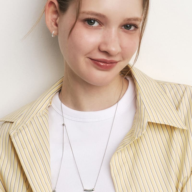 

Hei soft line pipe long necklace white