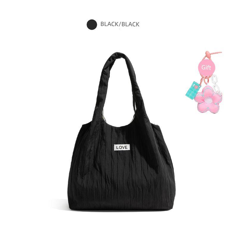 

Style Studio Korean Series Dopamine Pleat Nylon Bag Student Class Commuter All-Match Handbag Handbag Black