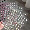 Proste laserowe srebrne naklejki na paznokcie z gwiazdami Holograficzne kolorowe samoprzylepne naklejki w kształcie gwiazdek DIY Manicure Star Slider