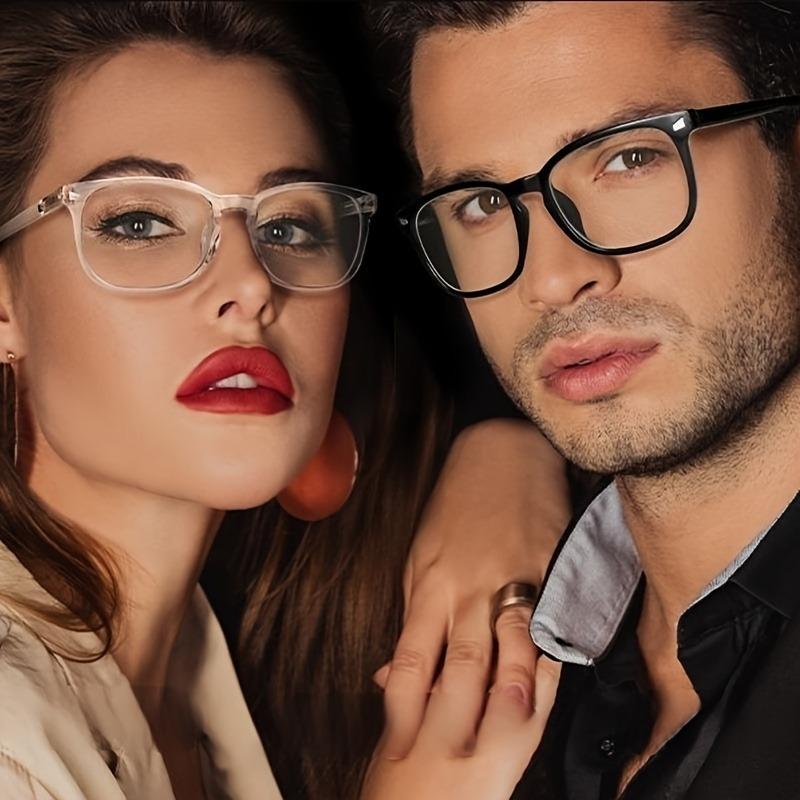 A Pair of Stylish Retro Classic Glasses for Both Men And Women