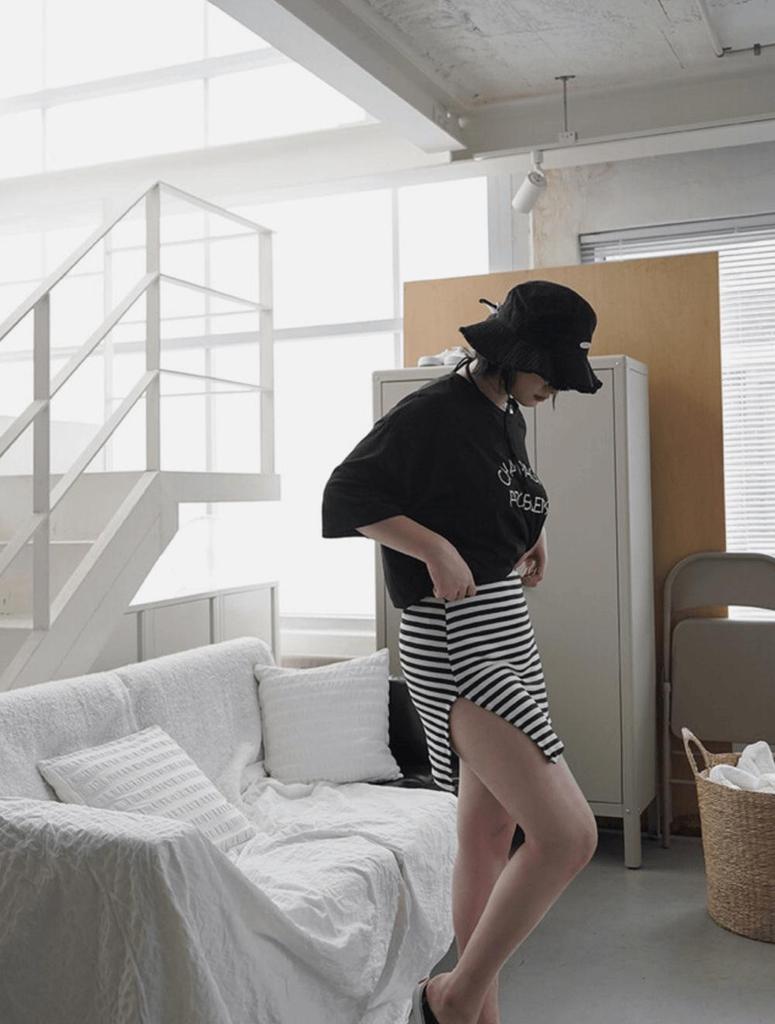 Korean Striped Three-Piece Bikini Set - Sexy Bandeau with Chest Pads and Halter Neck, Perfect for Hot Springs & High-End Resorts