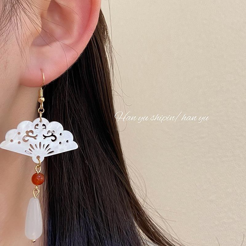 Pendientes Retro Chinos con Forma de Abanico Imitación Jade con Colgantes de Gota de Agua