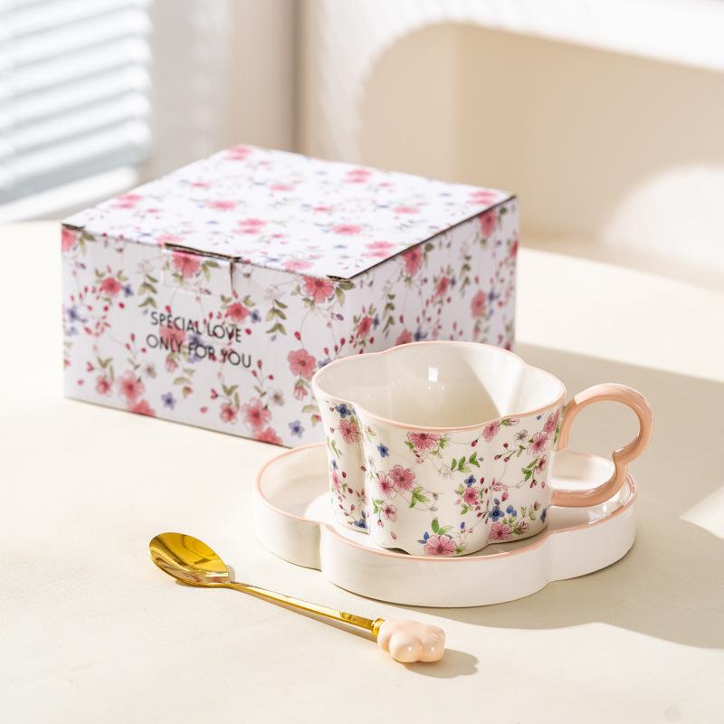 

Премиальный набор кофейной чашки и блюдца с цветочным узором, высококлассная изысканная подарочная коробка для чашки для послеобеденного чая, свадебный подарок-сувенир 250ml