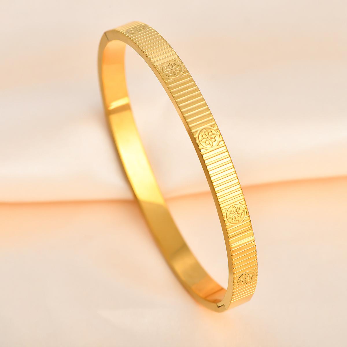 Personalized design steel bracelet etching pattern bracelet raw light luxury stainless steel exquisite bracelet