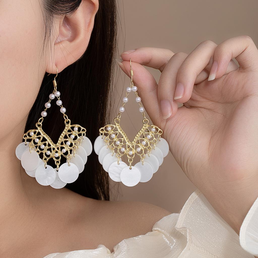 Super Fairy French Retro Pearl Fringed Earrings Light Luxury Design High-End Stud Earrings Vacation Bohemian Earrings