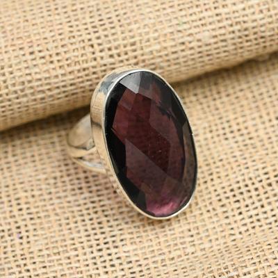 Hübscher handgemachter Schmuckring aus 925er Sterlingsilber mit Amethyst-Edelstein für Sie