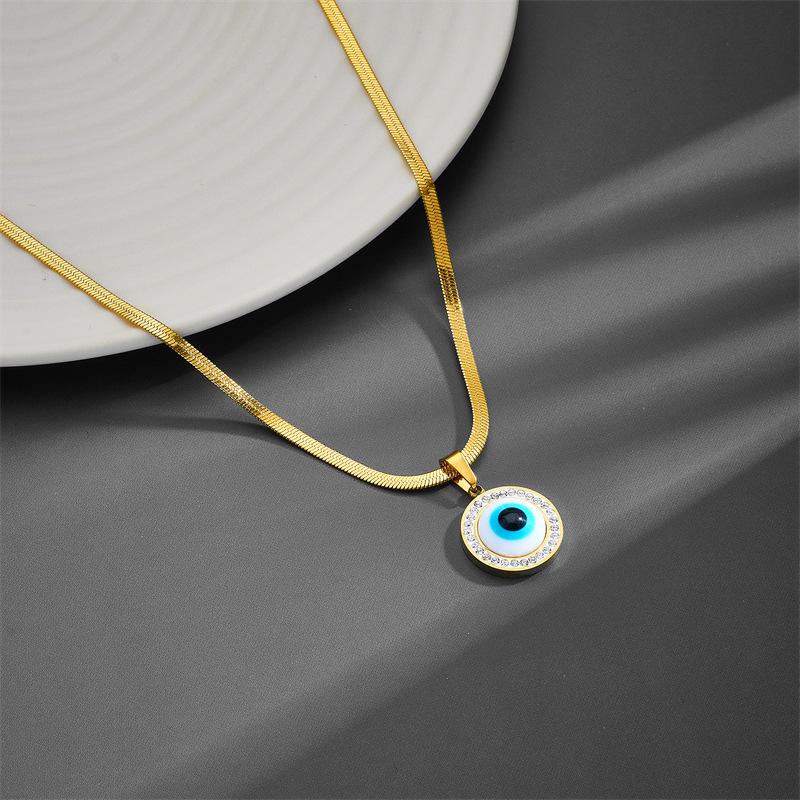 Women's Korean Style Minimalist Stainless Steel Necklace with Mother-of-Pearl Demon Eye Pendant