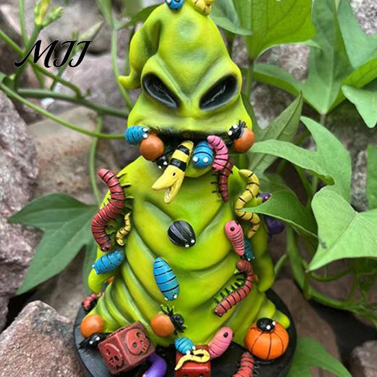 Secret Room Gothic Decor Rotting Creature Halloween Figurines, Green Horror Statue with Colorful Worms, Resin Yard Party Props for Patio Garden Indoor