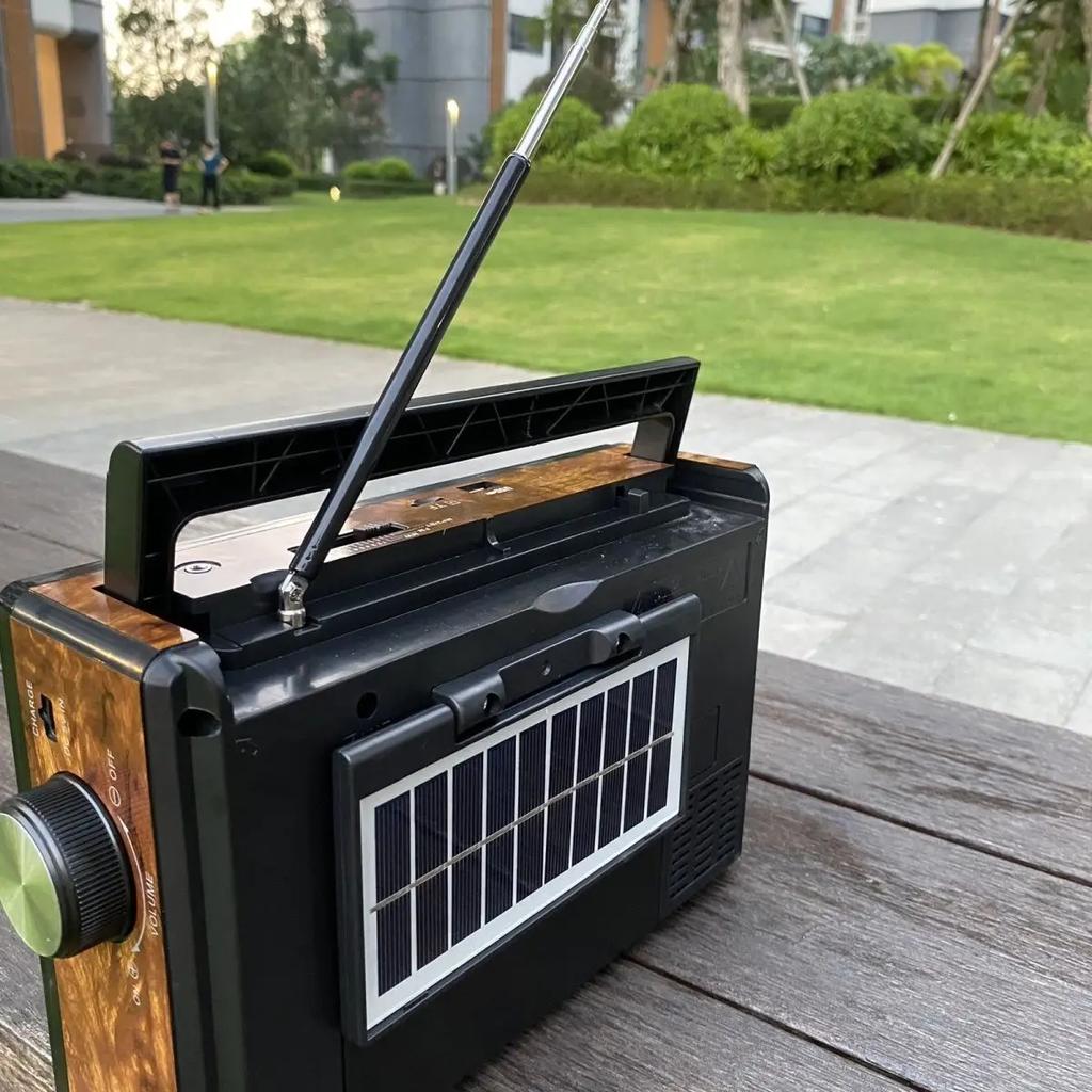 Portable Retro AM/FM/SW Band Radio Receiver Multifunctional Solar Bluetooth Speaker with RGB Light Stereo Sound Audio RX-868S