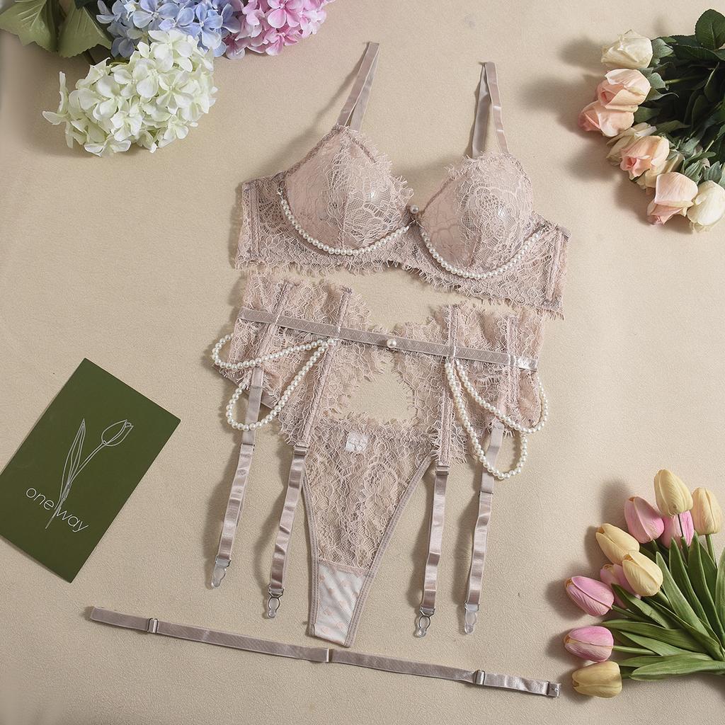 Valentine Lingeries Sexy Hot Elegant Pearl Decor Willowy Bra Belt Thong Lingerie Sets With Leg Circles Attractive Fishbone Sets