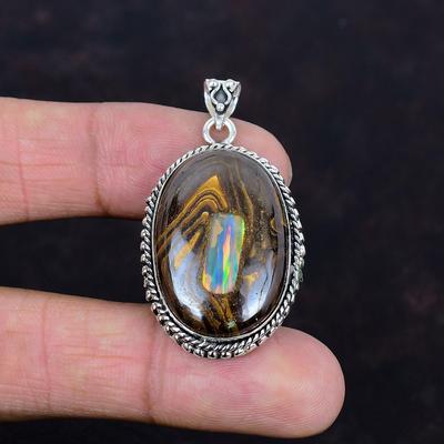 Pietra preziosa opale etiope in opale boulder ciondolo fatto a mano ciondolo in argento sterling 925 gioielli unici regali per la mamma ciondolo d'impatto
