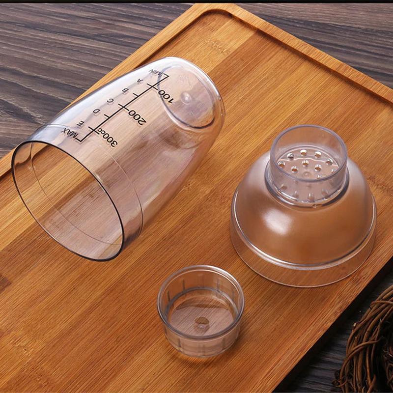 Plastic Cocktail Shaker Drink Mixer with Scale Thickened PC Material Milk Tea Shake Bottle 350/500/700/1000ML Bar Mixing Tool