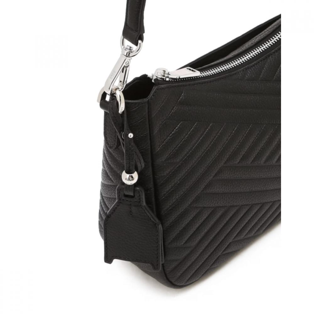 Daks Black Cowhide Shoulder Bag With Logo Decoration Dcba6f372bk