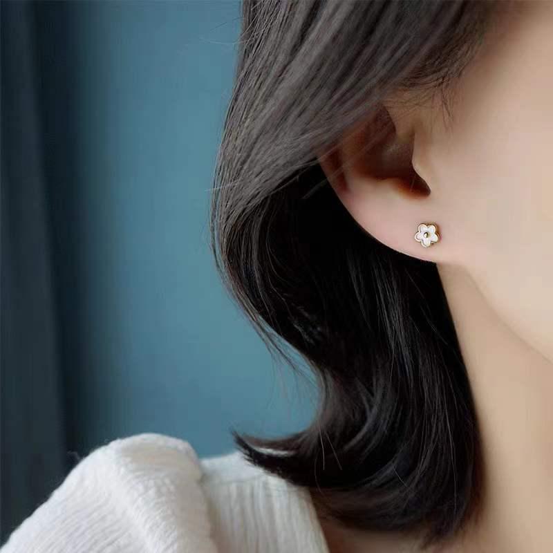 Beixi S925 Silver Small Flower Stud Earrings for Women - Elegant, Versatile Five-Petal Design