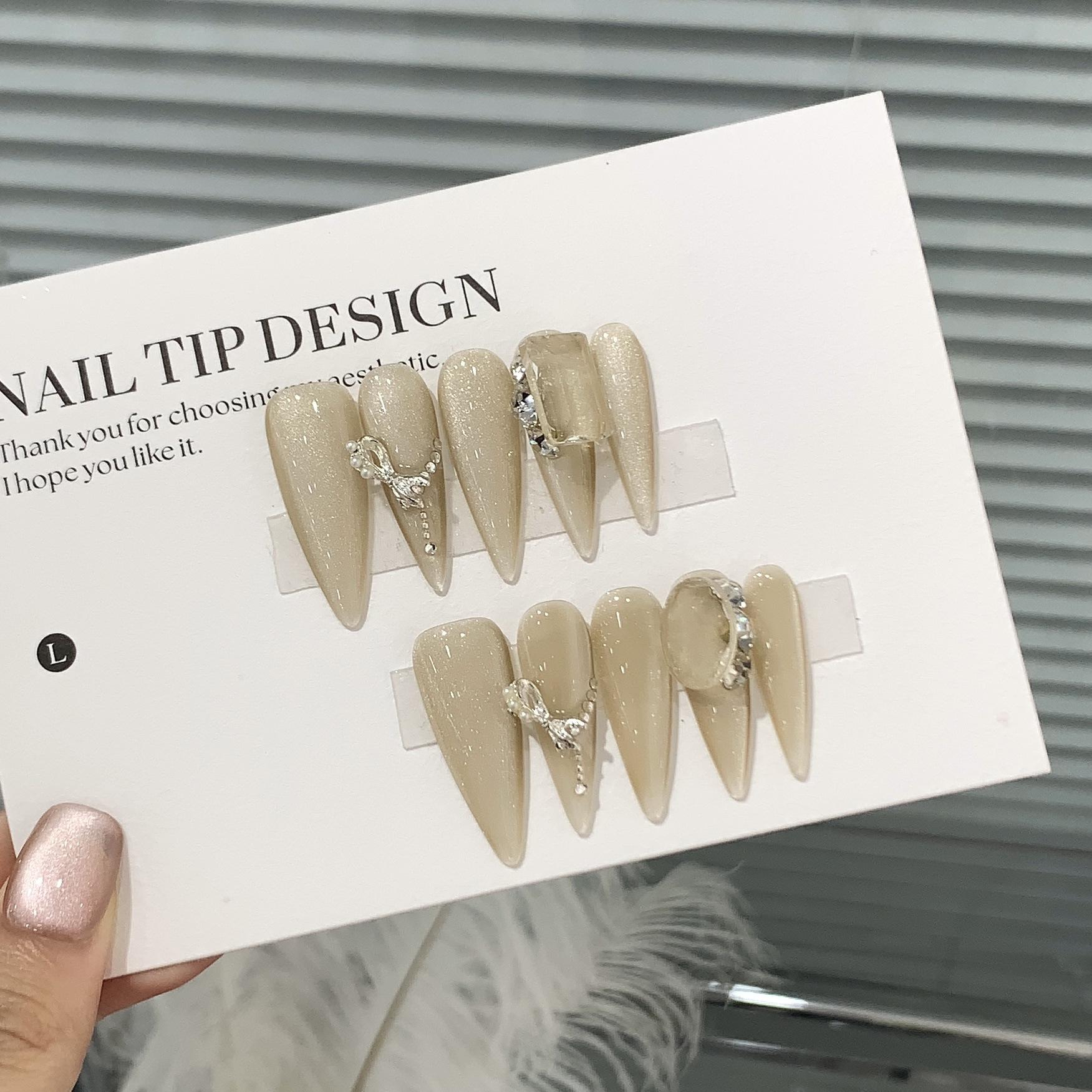 

Сплошной цвет Fine Flash Pure Desire Дробленый бриллиант Бабочка Прозрачное дно K9 Овальный сверло Дробленый галактика Patch L