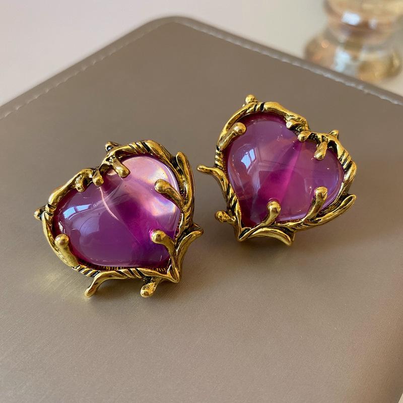Fashion Classic Pink Color Crystal Heart Stud Earrings For Women Girls Exquisite Design Earrings Jewelry Accessories Gifts