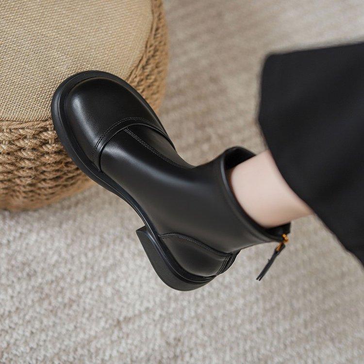 

Теплые бархатные ботинки Martin женские на грубом каблуке 2024 года, осень-зима, новая нескользящая мягкая подошва, черные, универсальные, модные, популярные, короткие ботинки 40