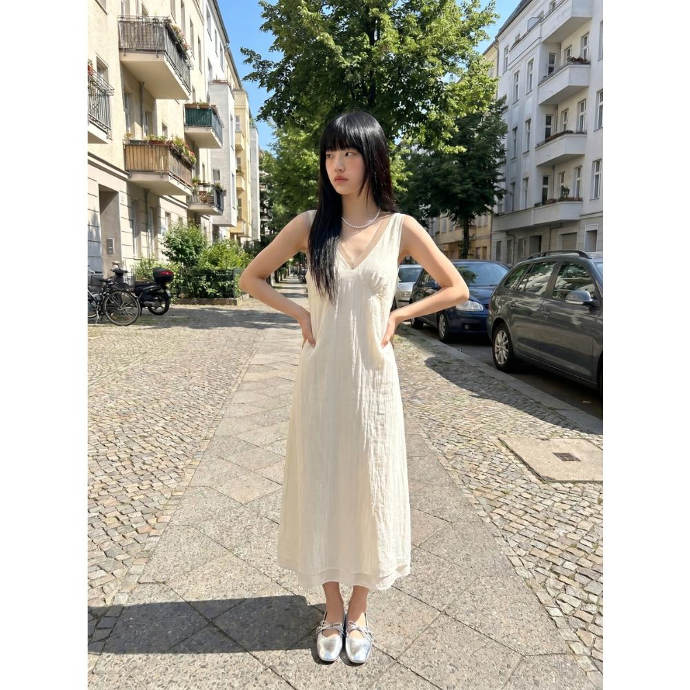 Plastic Island V-Neck Frill Lace Contrast Maxi Long Sleeveless Dress (2 Colors) Py5Wo432
