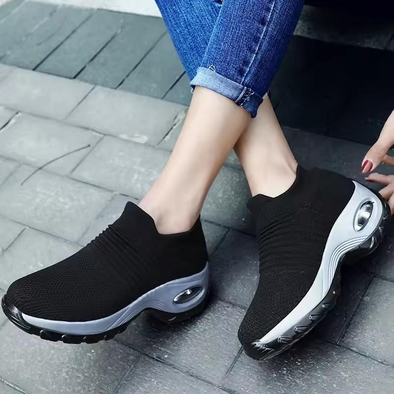 Women'S Training Balance Shoes Breathable Knitted Splicing Soft Increased Thick Soled Shoes Leisure Activities Sports Slip Shoes