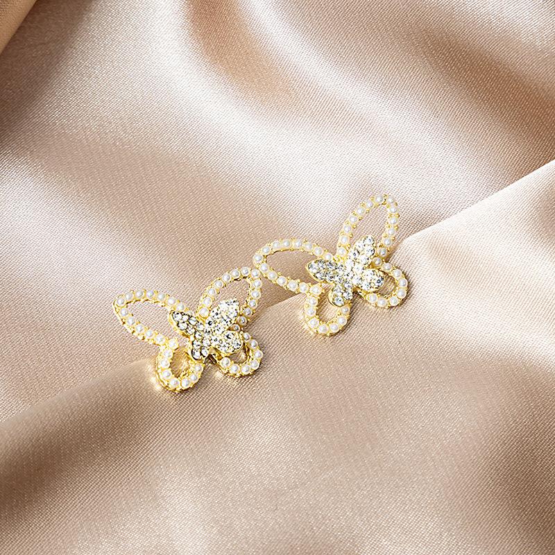 Premium Sense Cold Exaggerated Metal Pleated Geometric Earrings, Personalized Retro French Flower Peach Heart Earrings