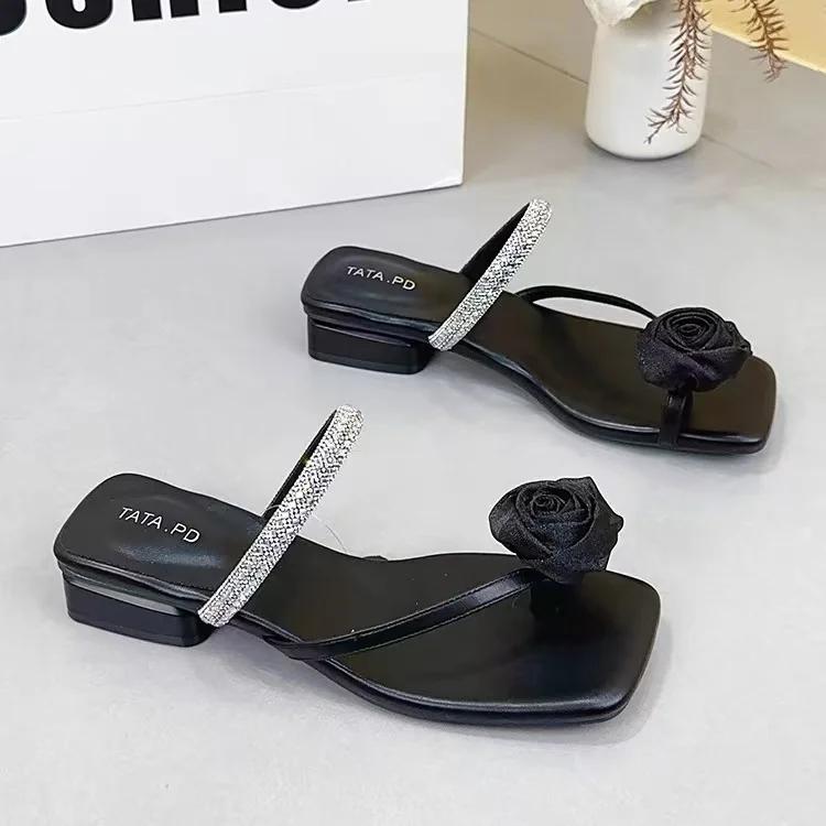 

Fashion Pinch Toe Flip Flops Summer Outdoor Women s Slippers Shoes for Women 2025 New Fashion Low-heel Square Toe Modern Slippers 40