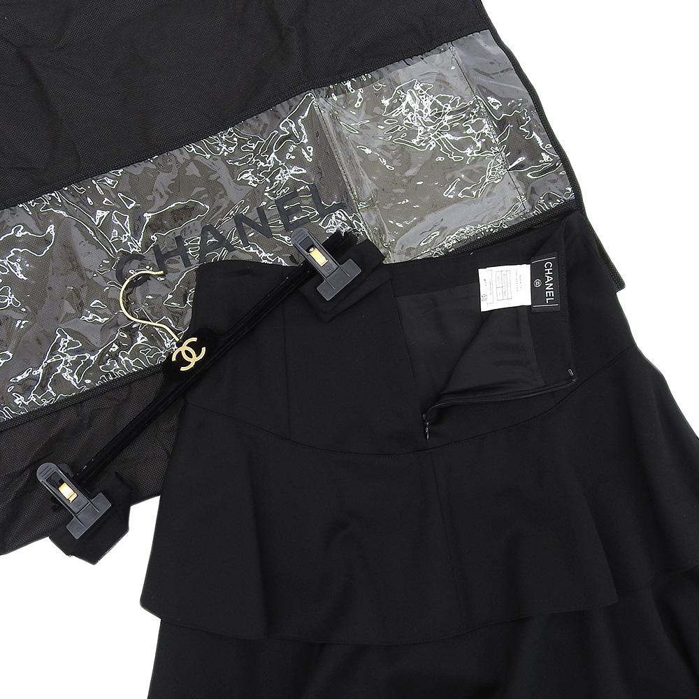 Chanel Excellent Condition Tiered Skirt for Women, Black, Size 36, 06A, P29380V19448 Skirt 36 blackUsed