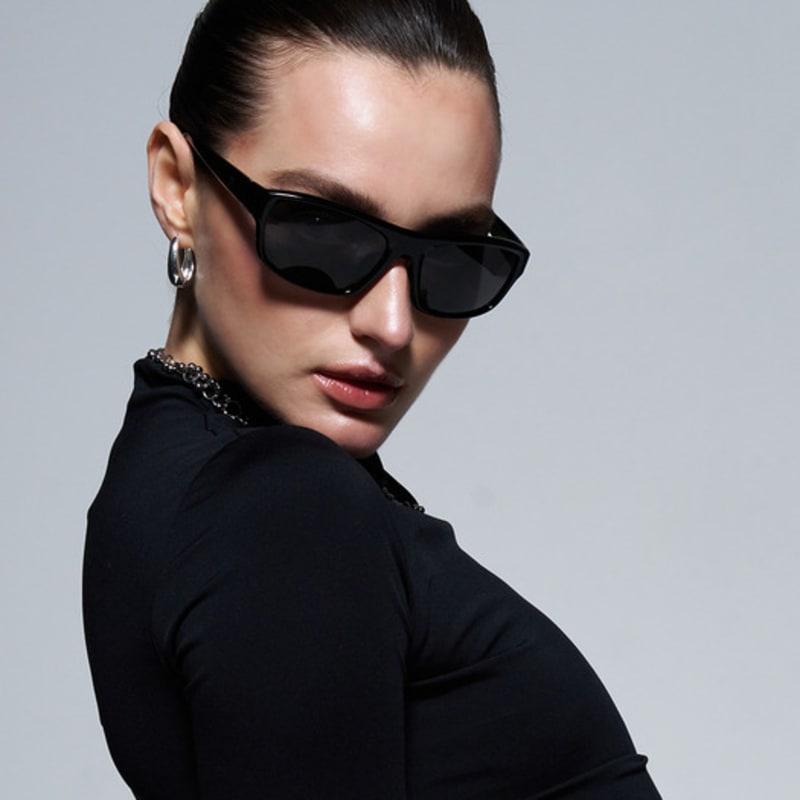 

RECLOW GEM SUNGLASS BLACK FREE