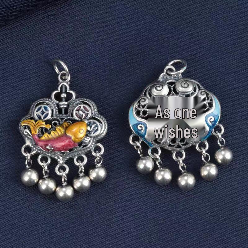 

Xiangxu Koi Fish Ruyi Epoxy Tassel Clavicle Pendant