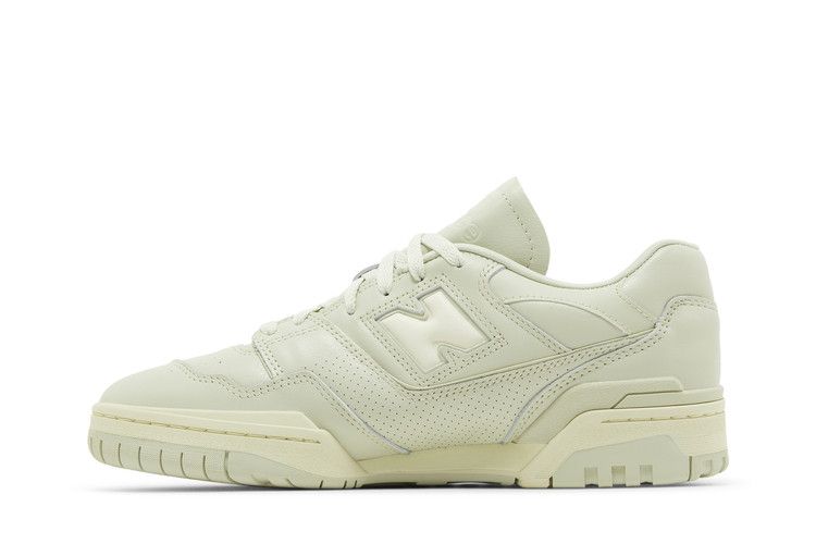 New Balance 550 Tiefes Flechtengrün