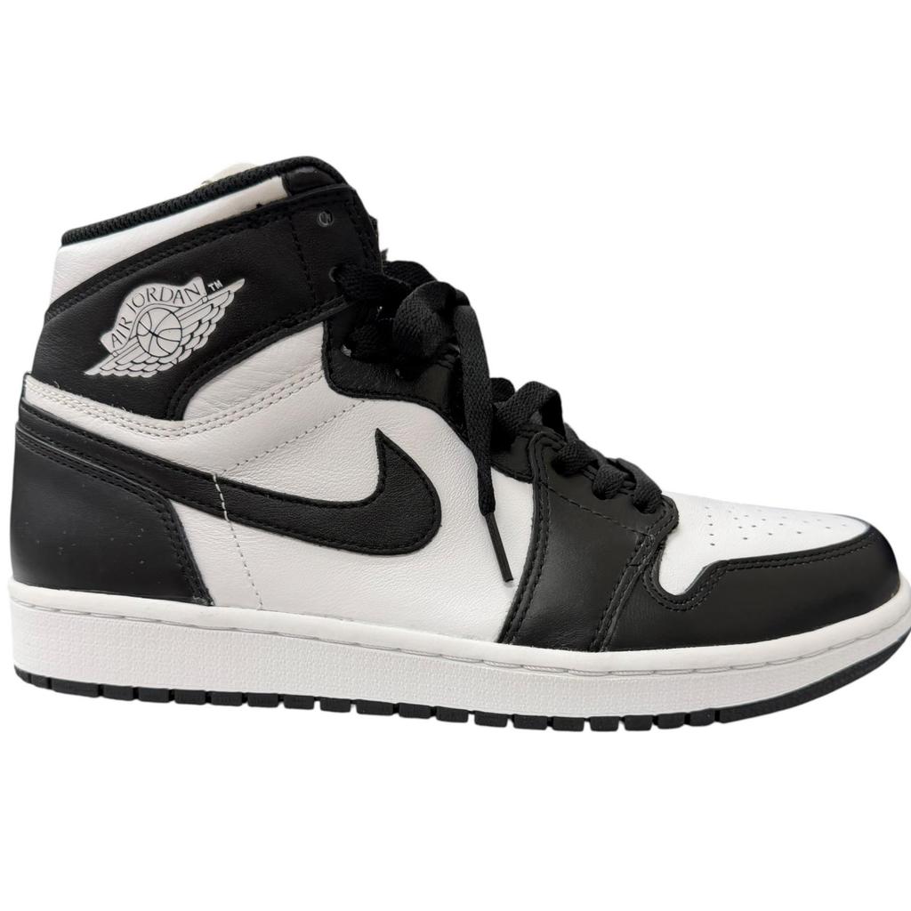 Pristine NIKE High Cut Sneakers AIR JORDAN 1 RETRO HIGH OG Black Used