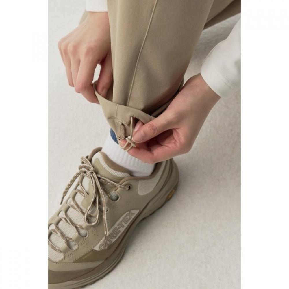 KOLON SPORT Women S Cargo Slim Fit pantS jkpnS25102bei