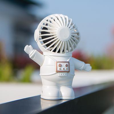 Yaratıcı Astronot Mini Fan El Tipi Taşınabilir Fan Dayanıklı Sessiz USB Şarjlı Fan