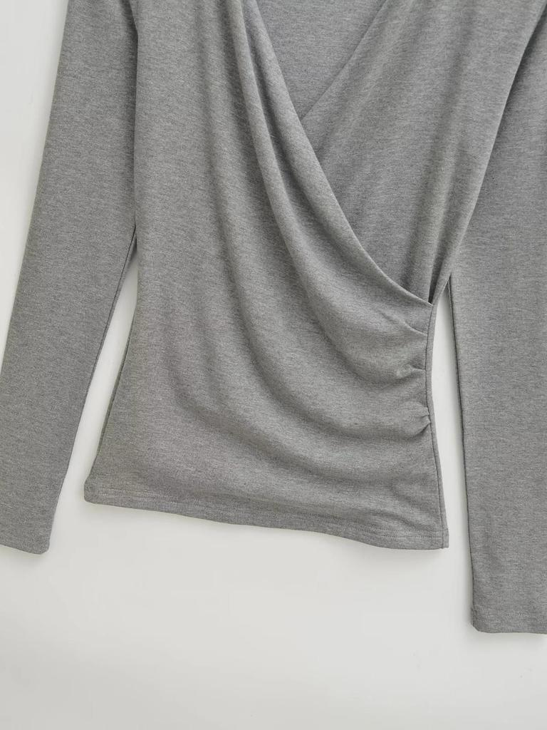 Mature Style V-neck Cross-Pleated Long-Sleeve Top for Women – Autumn/Winter Slimming Waist T-shirt