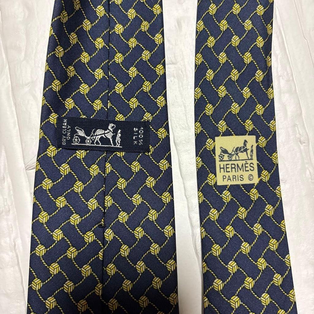 Used HERMES Hermes necktie geometric pattern 100% silk made in France navy navy blue blue business