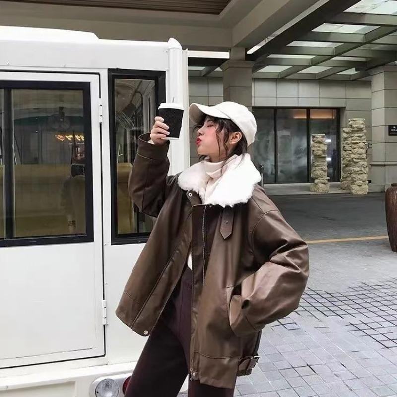 

Кожаная куртка женская флисовая утолщенная новая меховая интегрированная ретро кожаная куртка свободная одежда для мотоциклистов мода XL