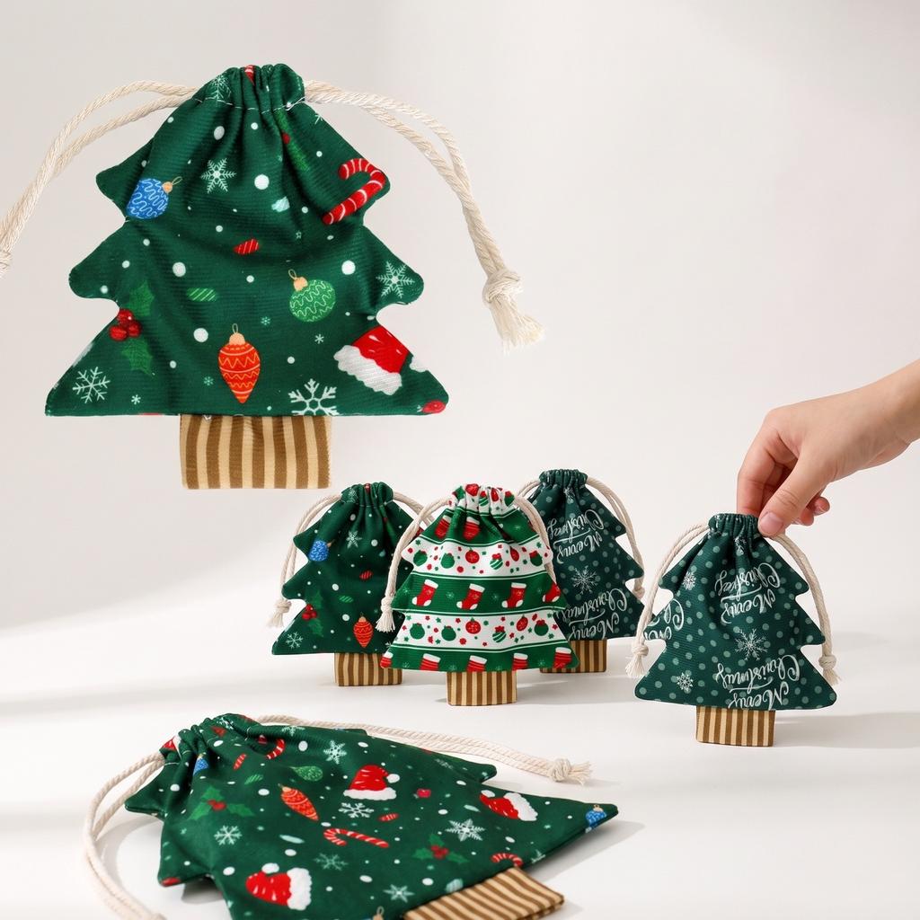 Christmas Tree Gift Bags, Printed Fabric Candy Storage Pouch for Holiday Party Decorations