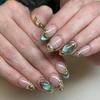 Almond-Shaped Green Cat Eye 3D Sparkling False Nails with Pearl & Magic Mirror Powder Decoration