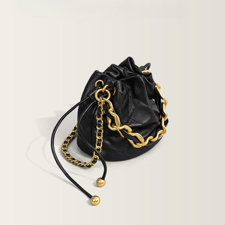 Bolso Bolso Bandolera Mujer Nuevo Versátil Gama Alta Diseño Bolso Bandolera Cubo Bolso de Mano Cadena Bolso de Cuero