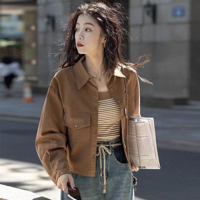 

Винтажная короткая куртка с чувством дизайна: Весна/Осень 2023, Рукав длинный, Однотонная рубашка маленького размера для женщин L