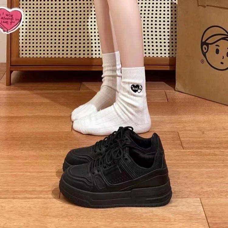 

Fashion 2025 New Sports Fashion New Black Women s Shoes Autumn Casual Board Shoes Height Increasing Versatile Trendy Shoes for Women 225